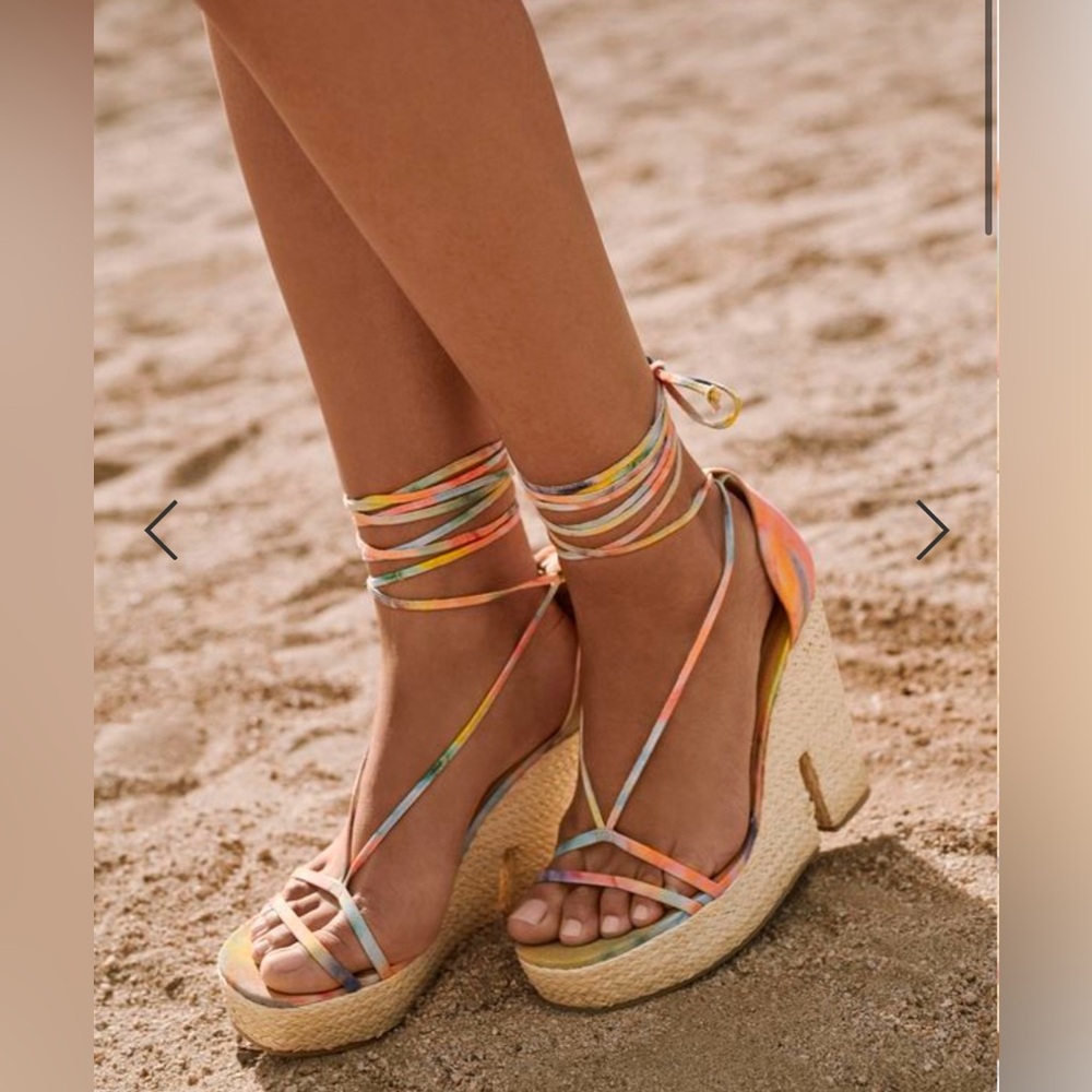 Just Fab Lace-Up Rainbow Tie-dye Wedges Stirring Secrets Strappy Sandals Size 9.